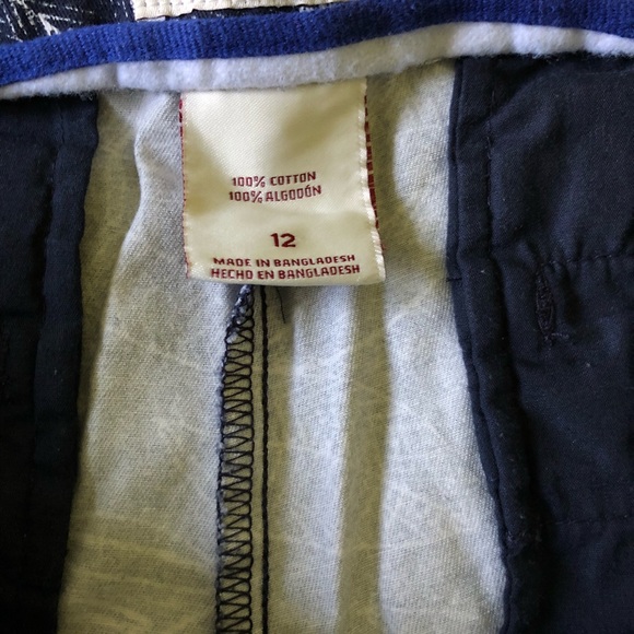 Shorts - Picture 5 of 6